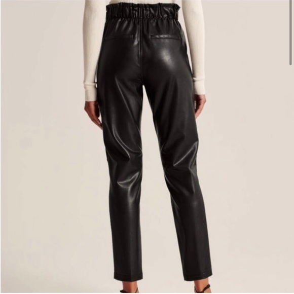Abercrombie Vegan Faux Leather Pull On Taper Pants - Picture 4 of 8